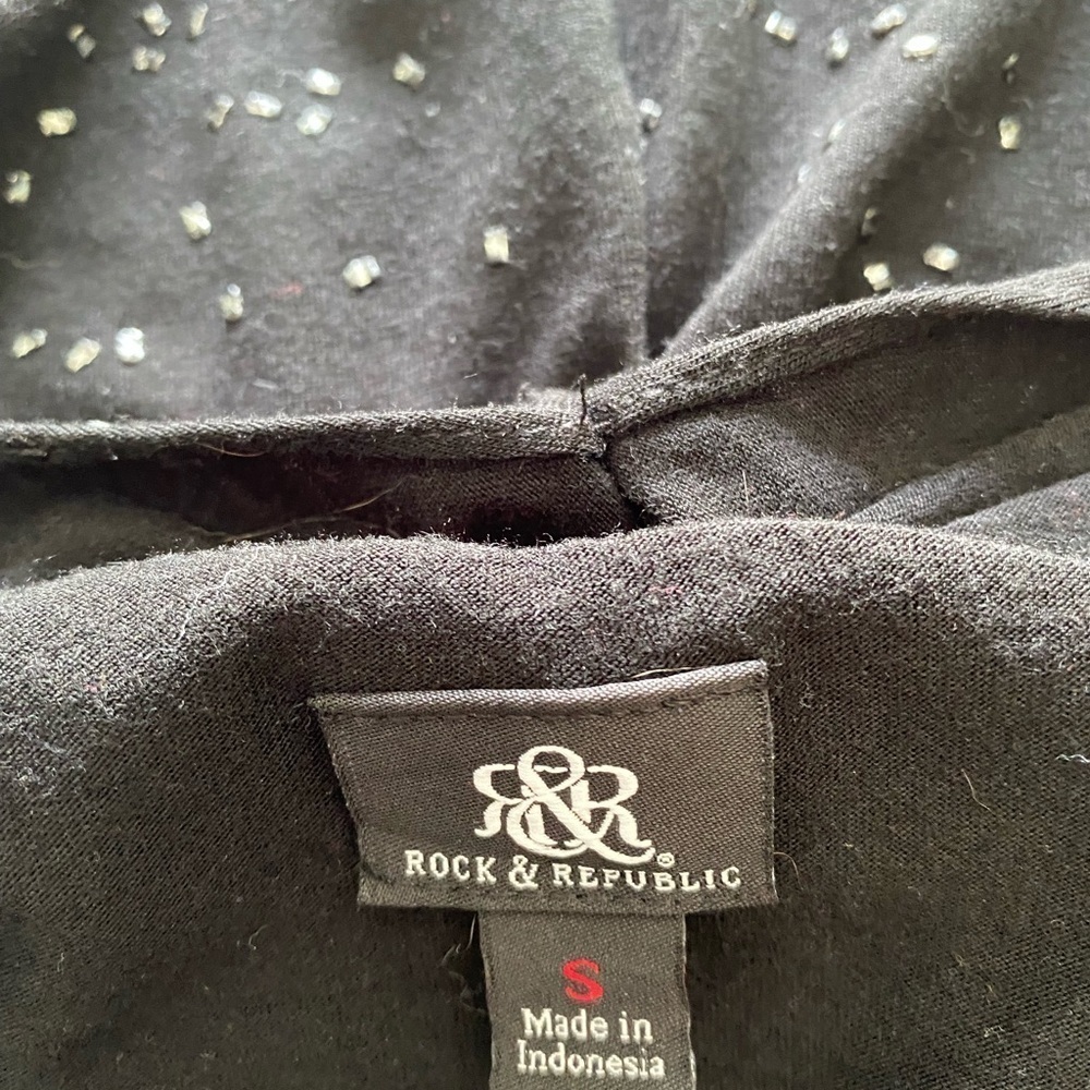 Black sparkly racerback tank. Rock & Republic, size small. - Picture 3 of 3